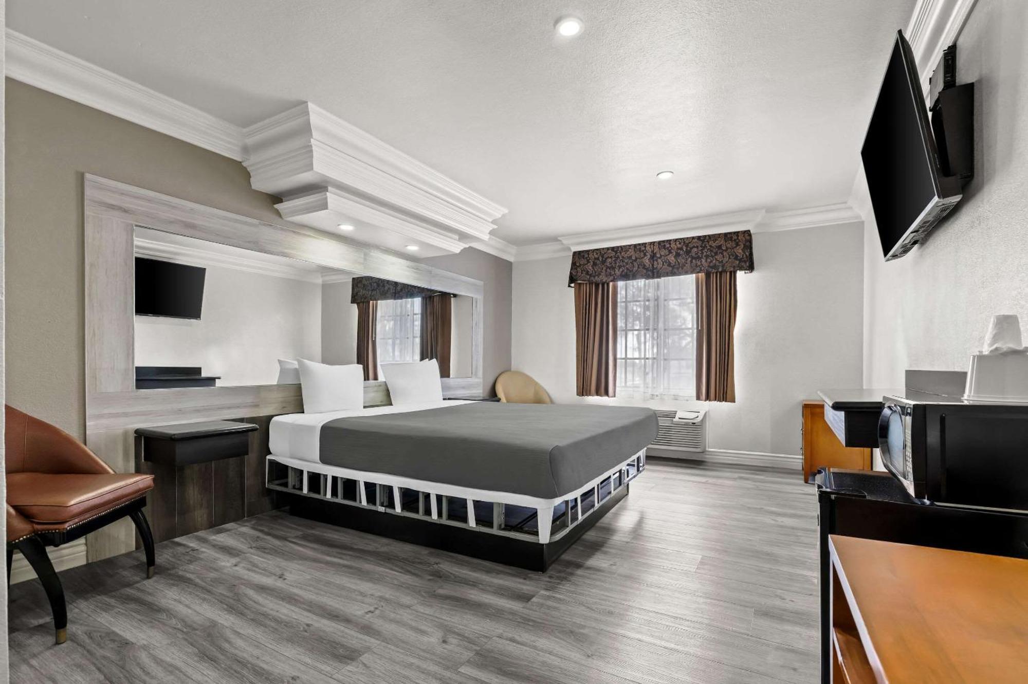 Rodeway Inn Santa Ana Dış mekan fotoğraf