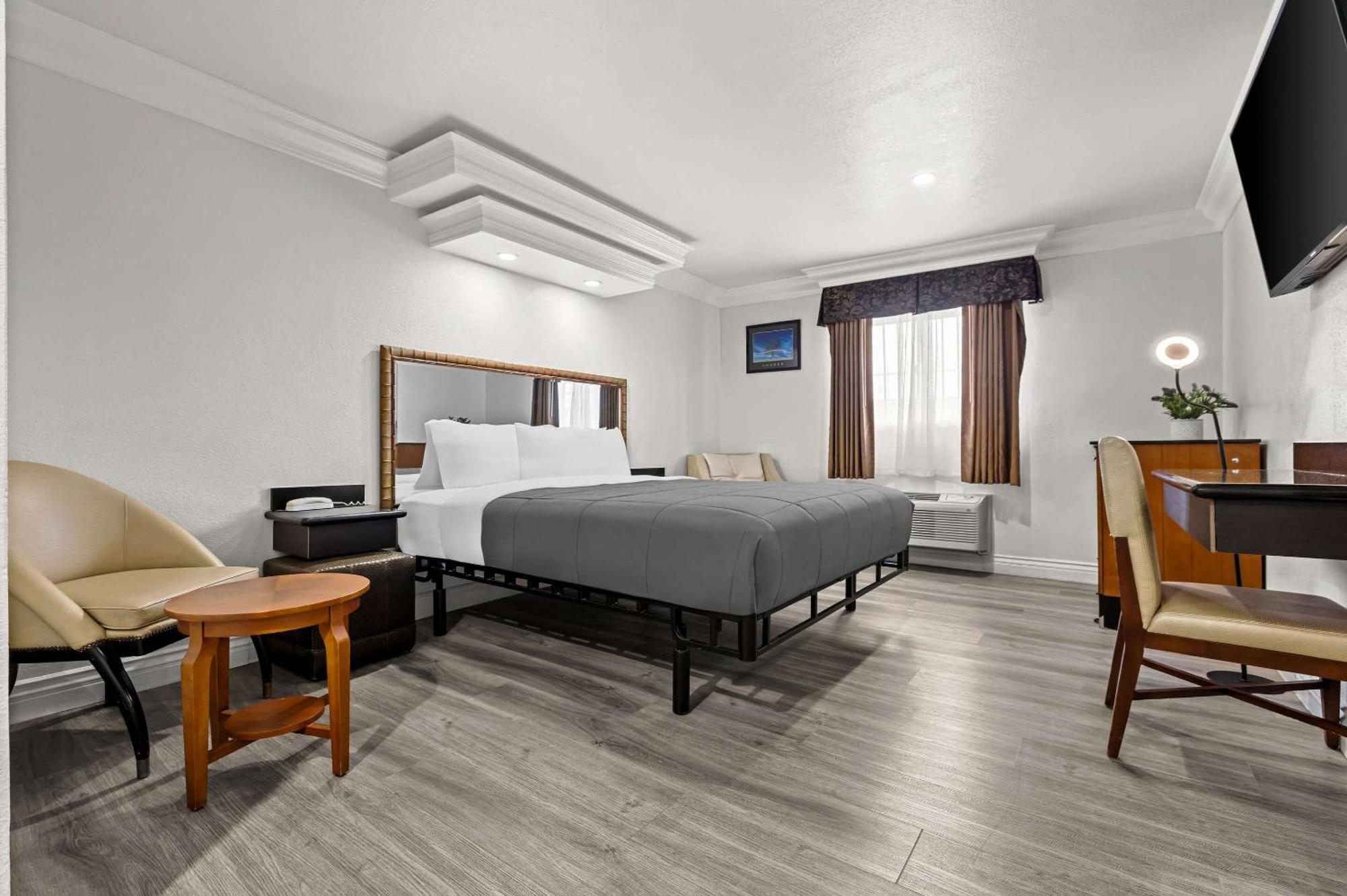 Rodeway Inn Santa Ana Dış mekan fotoğraf